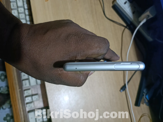 Sony Xperia 1 6GB 64 GB (Used)